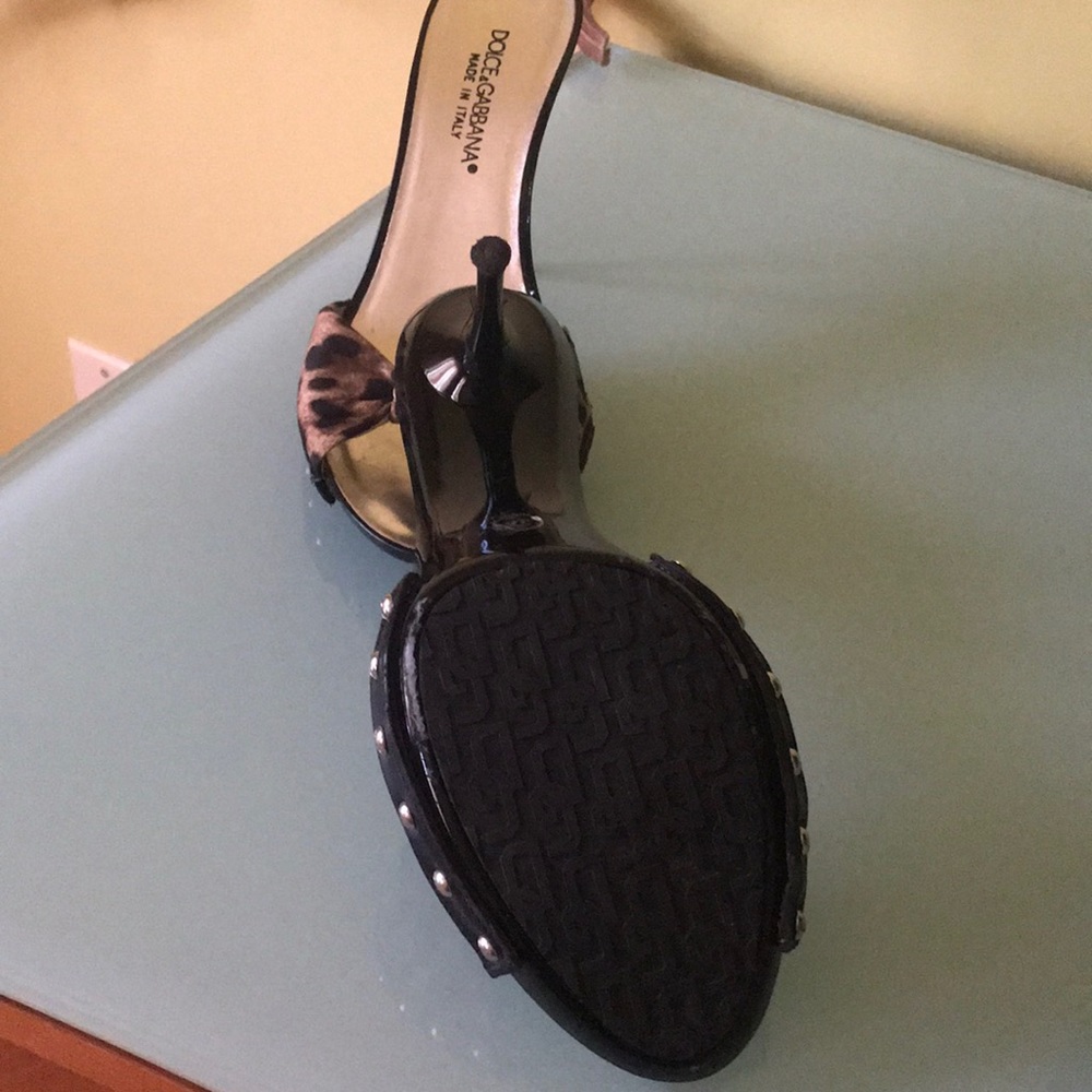Shoes - Picture 3 of 4